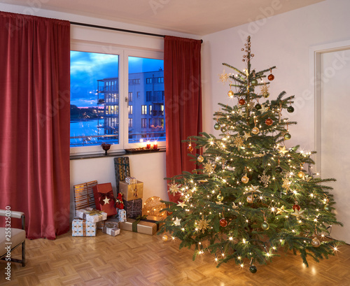 Wallpaper Mural Weihnachtsbaum mit Geschenken in einer Neubauwohnung mit Blick über den Rhein Torontodigital.ca