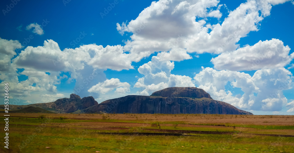 Obraz premium Landscape to Andringitra mountain range, Ihosy, Madagascar