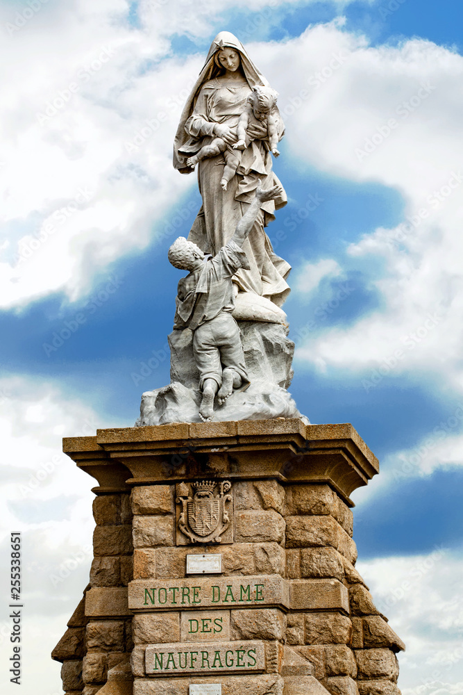 Obraz premium Pointe du Raz. Notre Dame des naufragés. Finistère. Bretagne