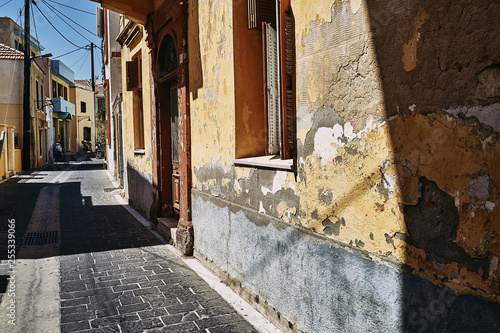 Fototapeta Naklejka Na Ścianę i Meble -  Narrow street of the city of Rhodes Greece