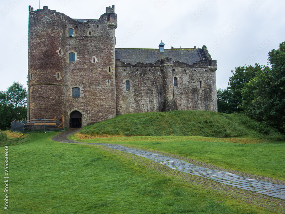 Ruine von Doune Castle in den schottischen Highlands