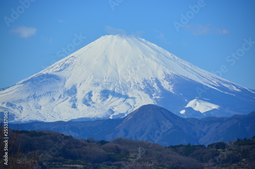 吾妻山公園から眺む富士山 © Via Nova