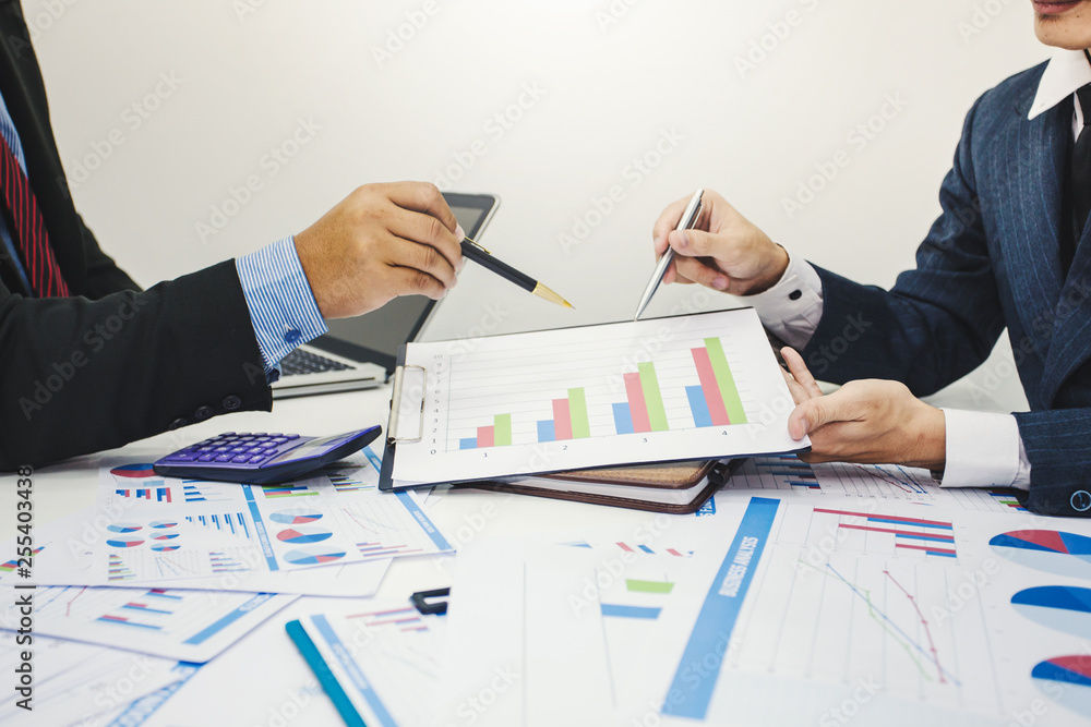 Business people to comment on investment and marketing plan in the meeting. Business people to comment on investment and marketing plan in the meeting.