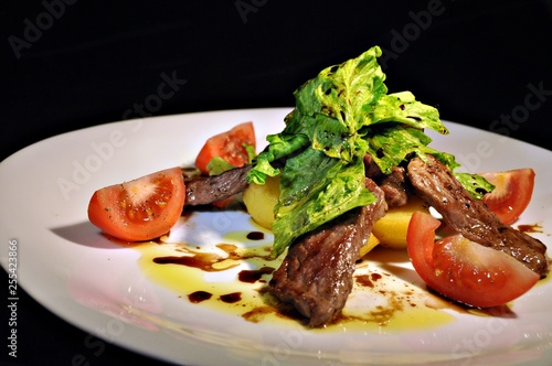 beef with tomato..