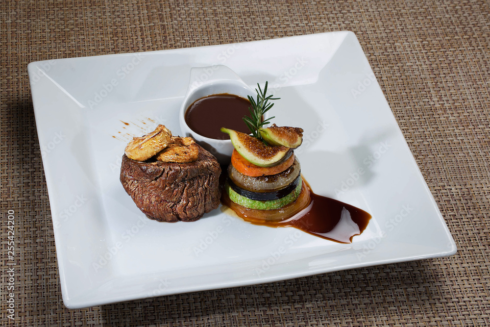 French Style Filet Mignon Filet Mignon With Garlic Herb Butter French Style Filet Mignon Filet Mignon With Garlic Herb Butter