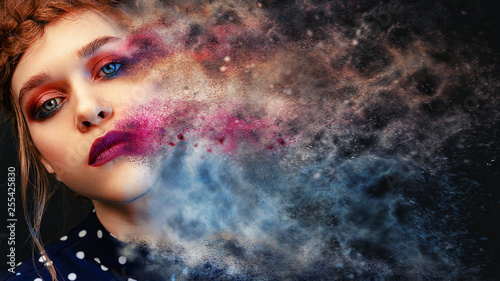Fotografija Dissolving face into pieces