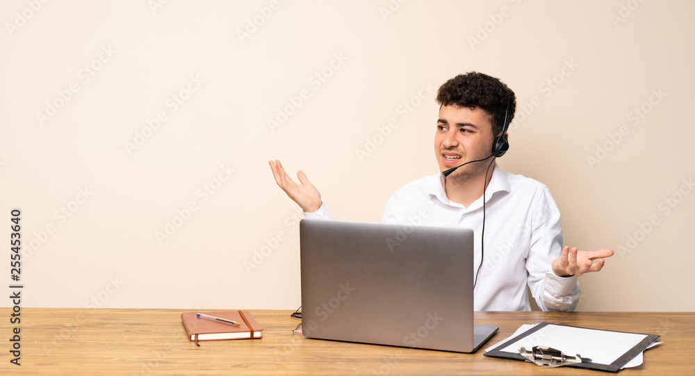 Telemarketer man unhappy for not understand something Telemarketer man unhappy for not understand something