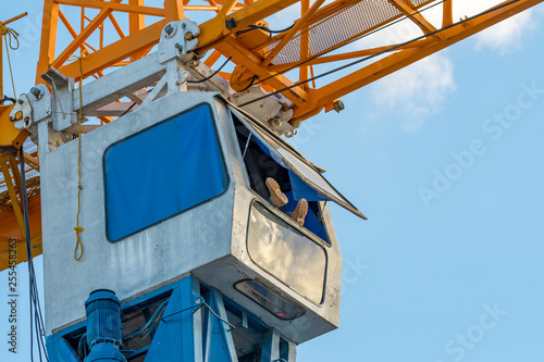 Bilde på lerret Crane operator takes a siesta