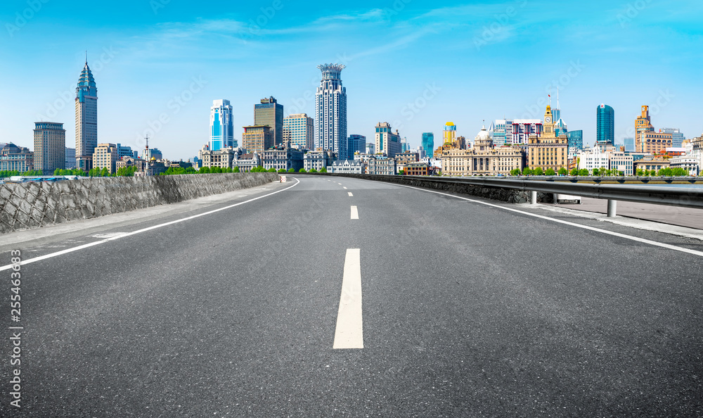 Naklejka premium Urban Road, Highway and Construction Skyline..