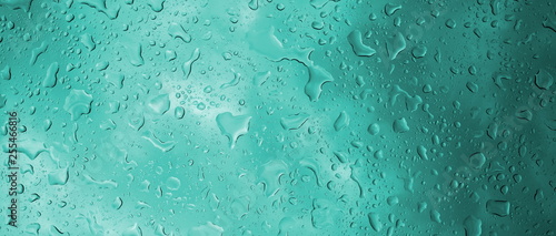 Textur - Regentropfen auf einer Scheibe