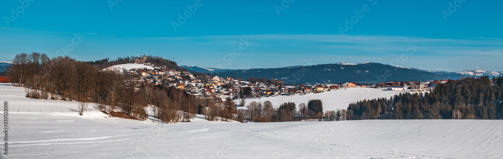 Obraz premium Beautiful winter view near Kirchberg-Bavarian Forest-Bavaria-Germany