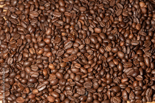 Fototapeta Naklejka Na Ścianę i Meble -  roasted brown coffee beans