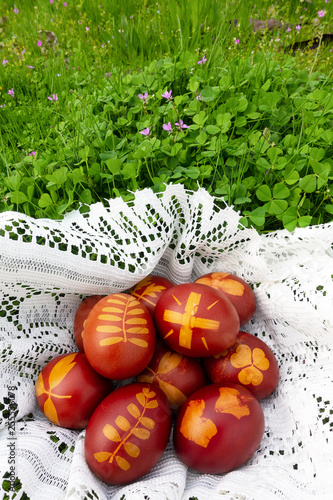 uova di Pasqua tricolore photo