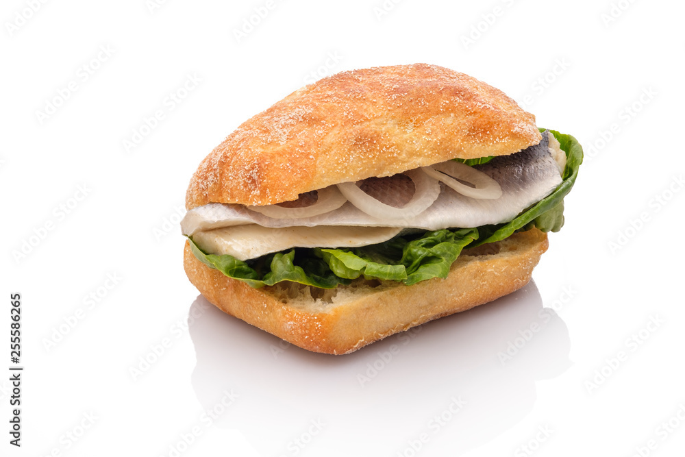 Brötchen mit Bismarkhering und Zwiebelringe Brötchen mit Bismarkhering und Zwiebelringe