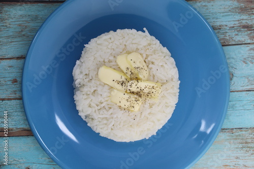 Riz blanc au beurre