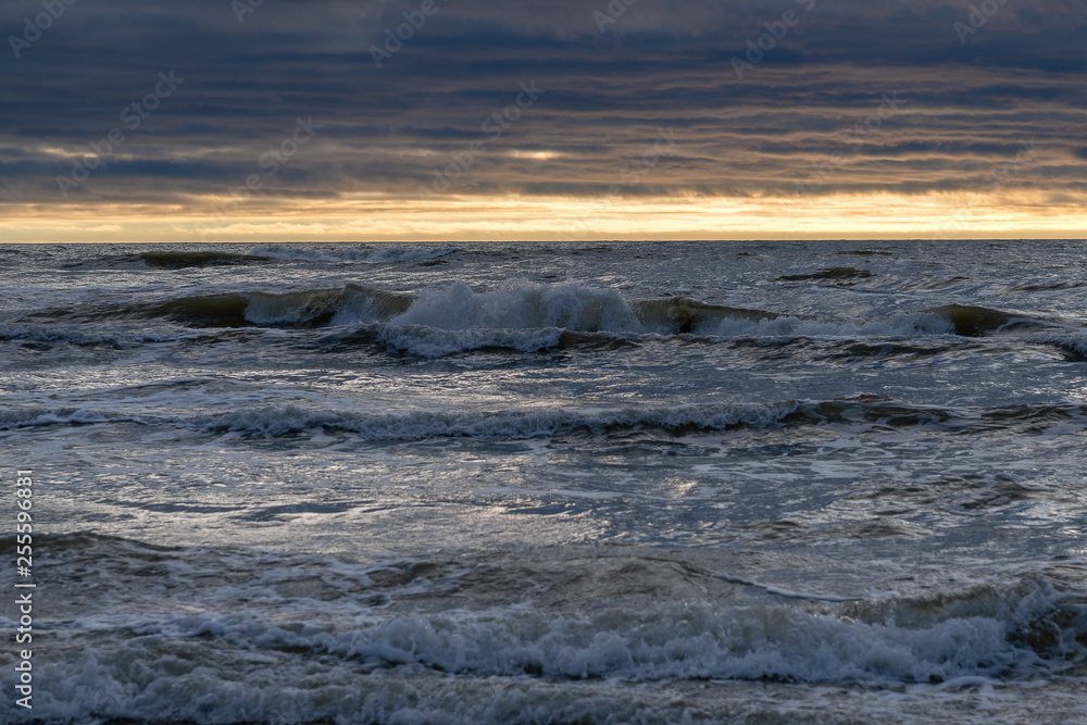 Obraz premium Evening on Baltic sea.