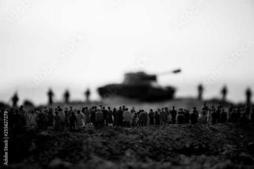 Konstfotografi Captured by enemy concept