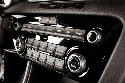 Radio and air conditioning system inside a new car © JesusCarreon