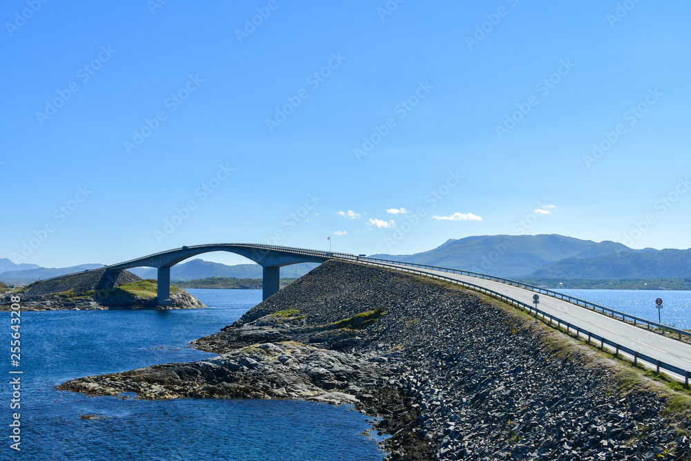 Fototapeta premium The Atlantic Ocean Road