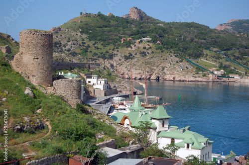 Wallpaper Mural Old and new. Balaclava. Torontodigital.ca