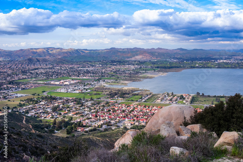Fotografija View on the city of Lake Elsinore, Southern California USA
