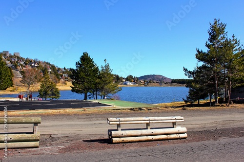 Wallpaper Mural lac à la montagne Torontodigital.ca