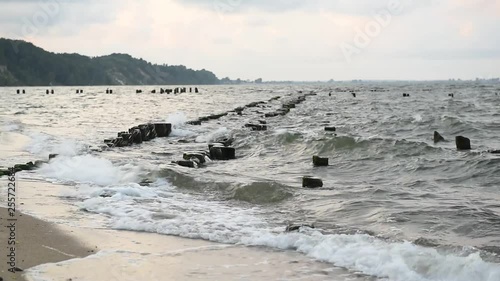 Falochron na Morzu Bałtyckim