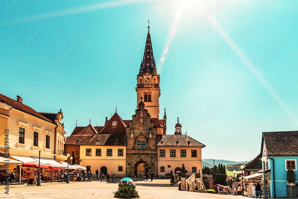 Obraz premium Square in the center of Marija Bistrica shrine before Easter, Croatia