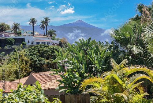 Teneryfa, Kanary, Hiszpania , widok na Pico del Teide photo