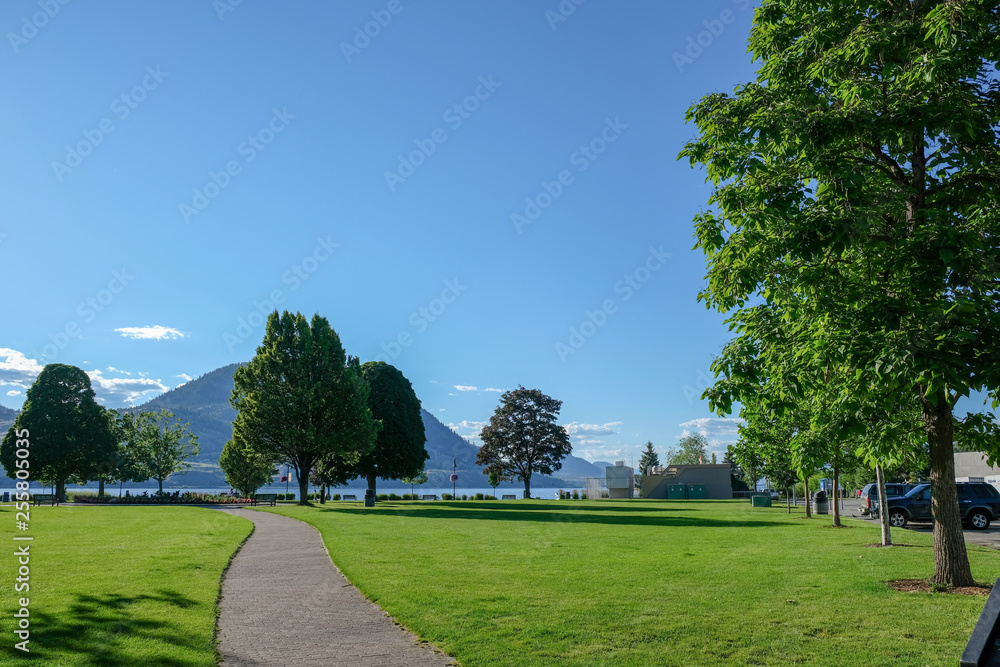 Park next to Okanagan Lake during Peachfest in Penticton