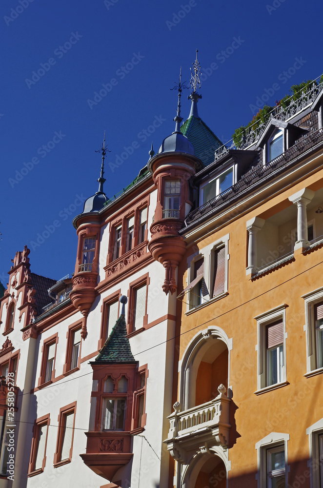 Fototapeta premium Südtirol Bozen Sparkassenstrasse 7464.1