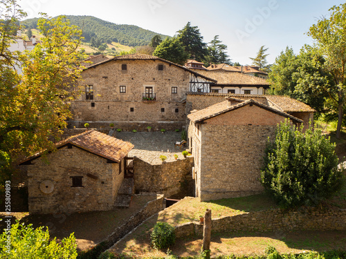 Vistas del pueblo de Potes en Asturias, verano de 2018