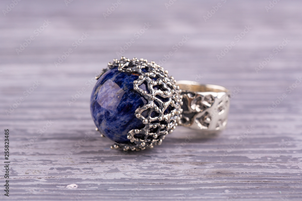 Natural azurite in the form of a sphere in silver Natural azurite in the form of a sphere in silver