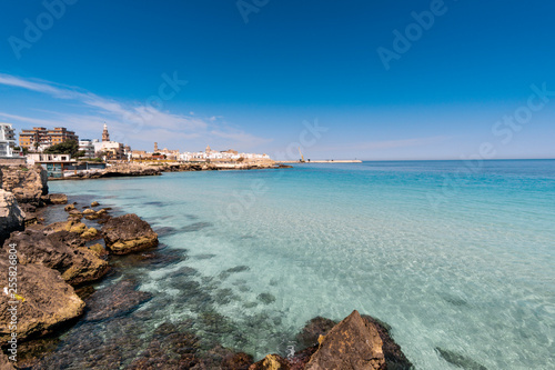 Canvas-taulu Panorama of Monopoli in Metropolitan City of Bari and region of Apulia (Puglia)