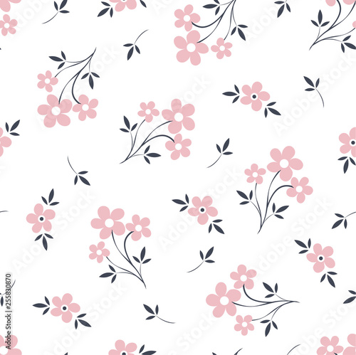 Roses. Blooming spring-summer flowers plants. Seamless pattern. Vector image. © podtin