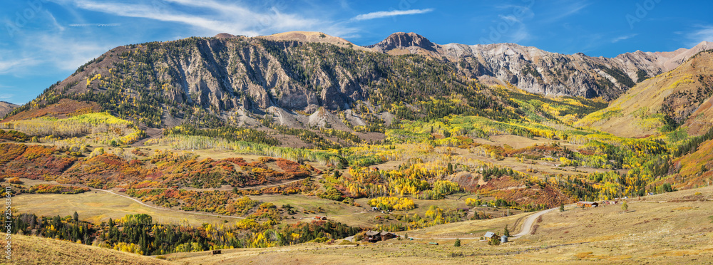 Autumn scenery on Last Dollar Road near Telluride - Golden Aspen