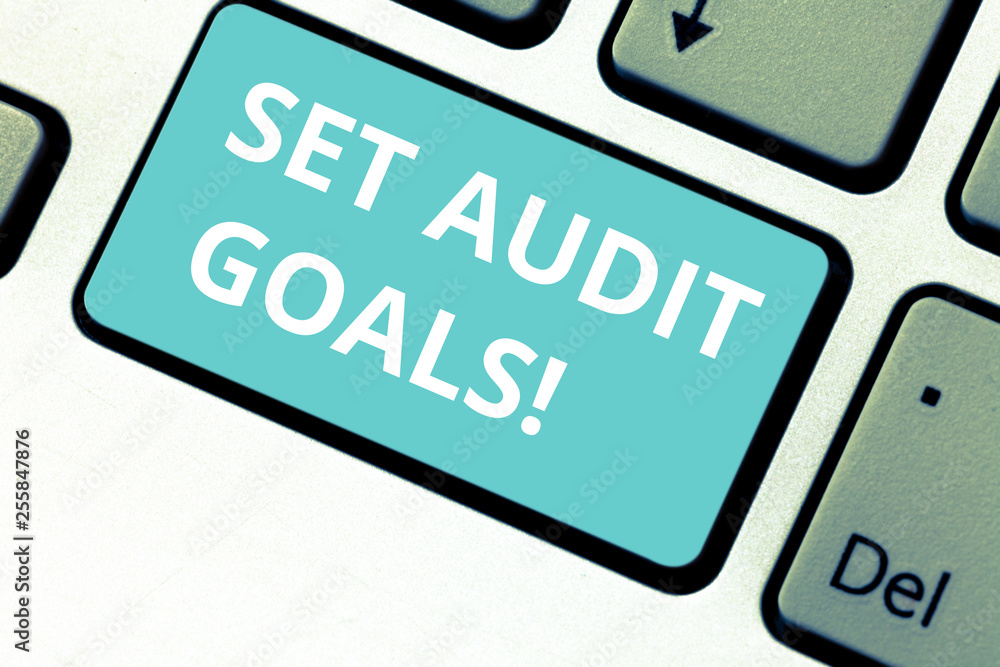 Word writing text Set Higher Goals. Business photo showcasing look for something that want accomplish and establishing Keyboard key Intention to create computer message pressing keypad idea Word writing text Set Higher Goals. Business photo showcasing look for something that want accomplish and establishing Keyboard key Intention to create computer message pressing keypad idea