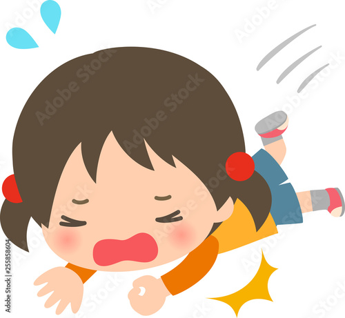 転ぶ女の子