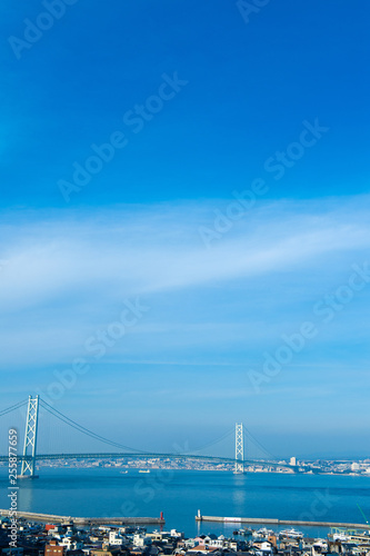  明石海峡大橋と神戸