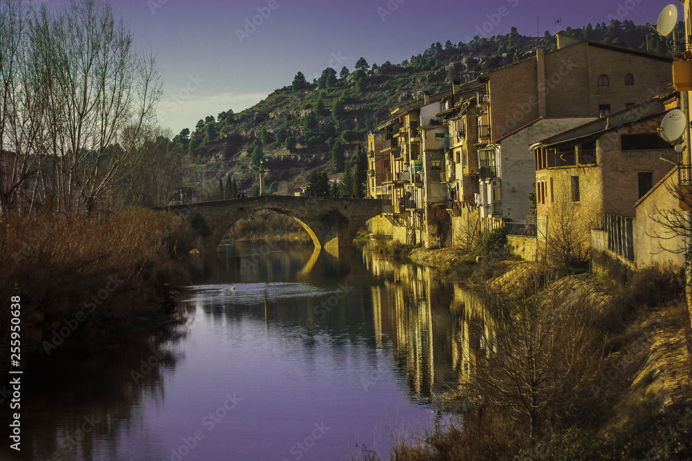 Fototapeta premium reflejo en el agua
