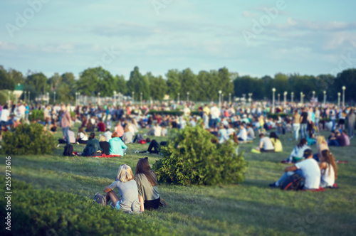 Obraz na płótnie people at an open-air concert