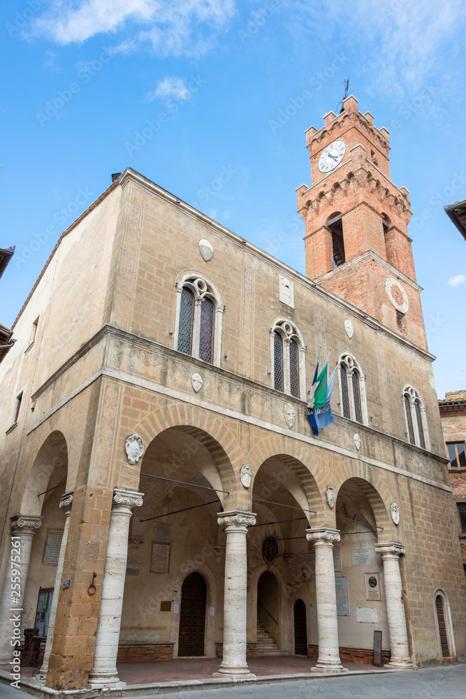 Pienza im Orciatal. Papst Pius II Piccolomini ließ seine Heimatstadt zu einer prefekten Stadt ausbauen