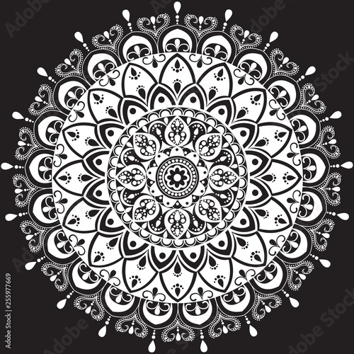 Mandala. Vintage decorative elements. Oriental pattern, Islam, Arabic, Indian motifs