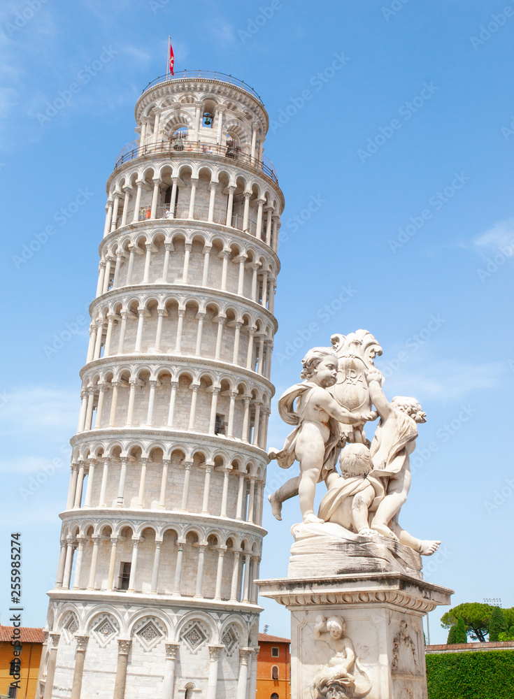 Leaning Tower of Pisa o Cathedral square in Pisa, Tuscany, Italy