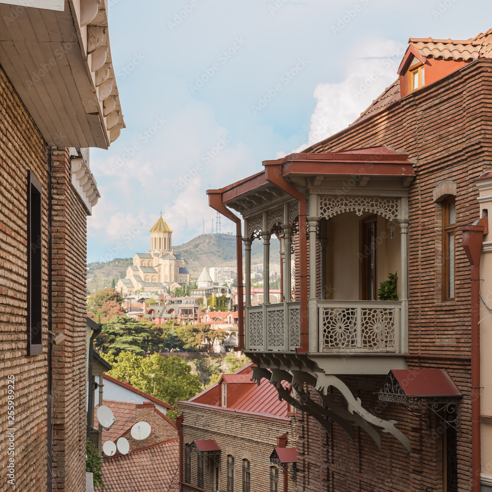 Tbilisi, Cathedral of Holy Trinity from old town street