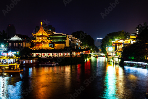 Obraz na płótnie Nanjing, Jiangsu, China: Qin Huai river in the area around Confucius temple scen