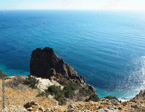 sea and rocks