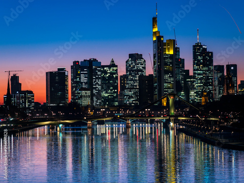 Skyline at sunset, Deutschherrenbrücke, Frankfurt, Hesse, Germany, Mar 2019