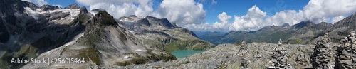 Fototapeta Naklejka Na Ścianę i Meble -  Mountains near White lake in Austria