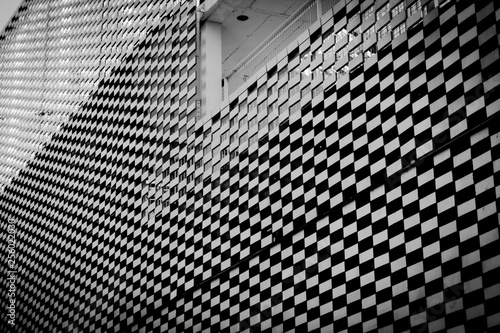Obraz na płótnie caro pattern buildung black and white w salonie